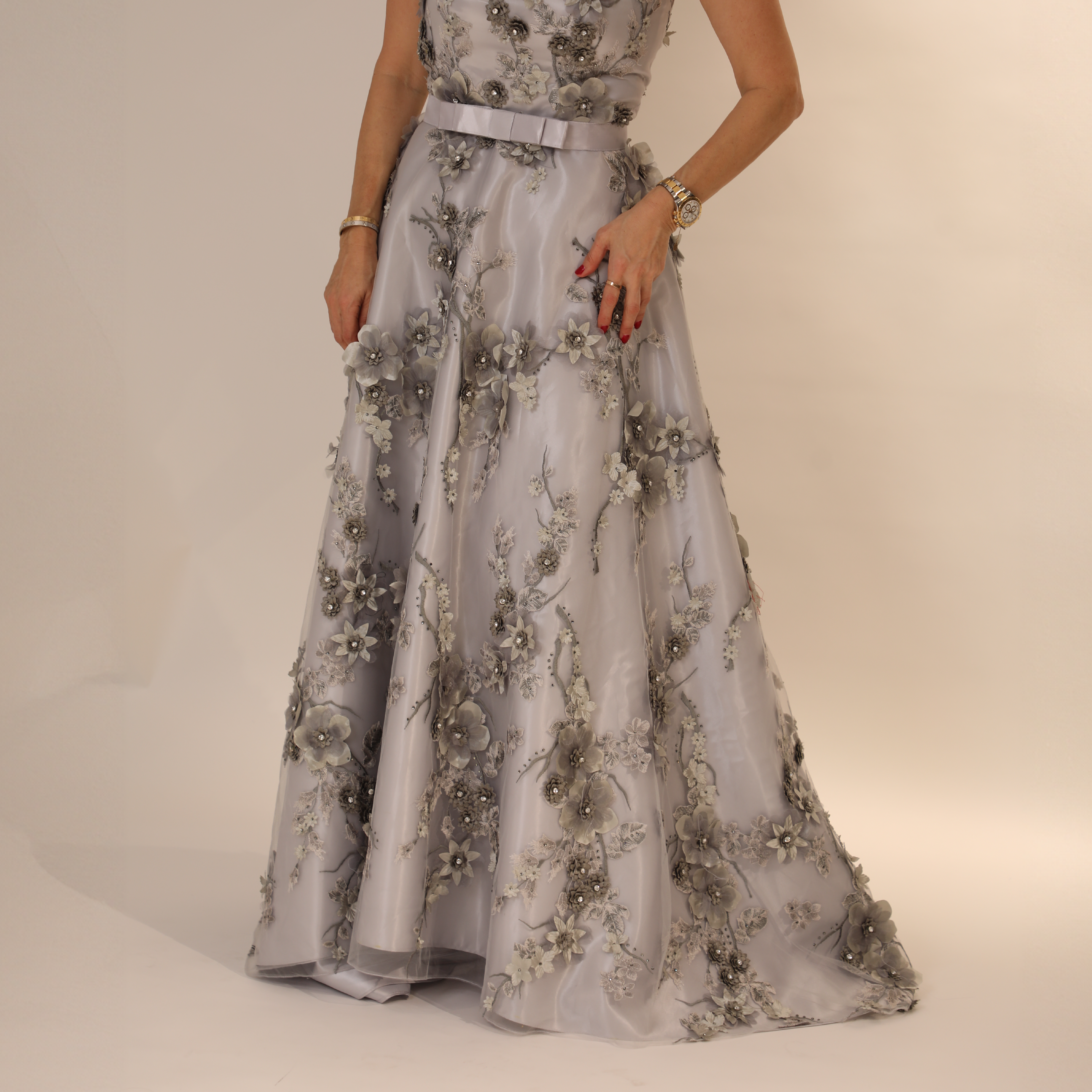 Sprout Throgh the Cracks